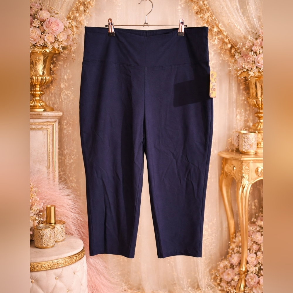 NWT Hybrid & Company 2XL Dark Blue Capris